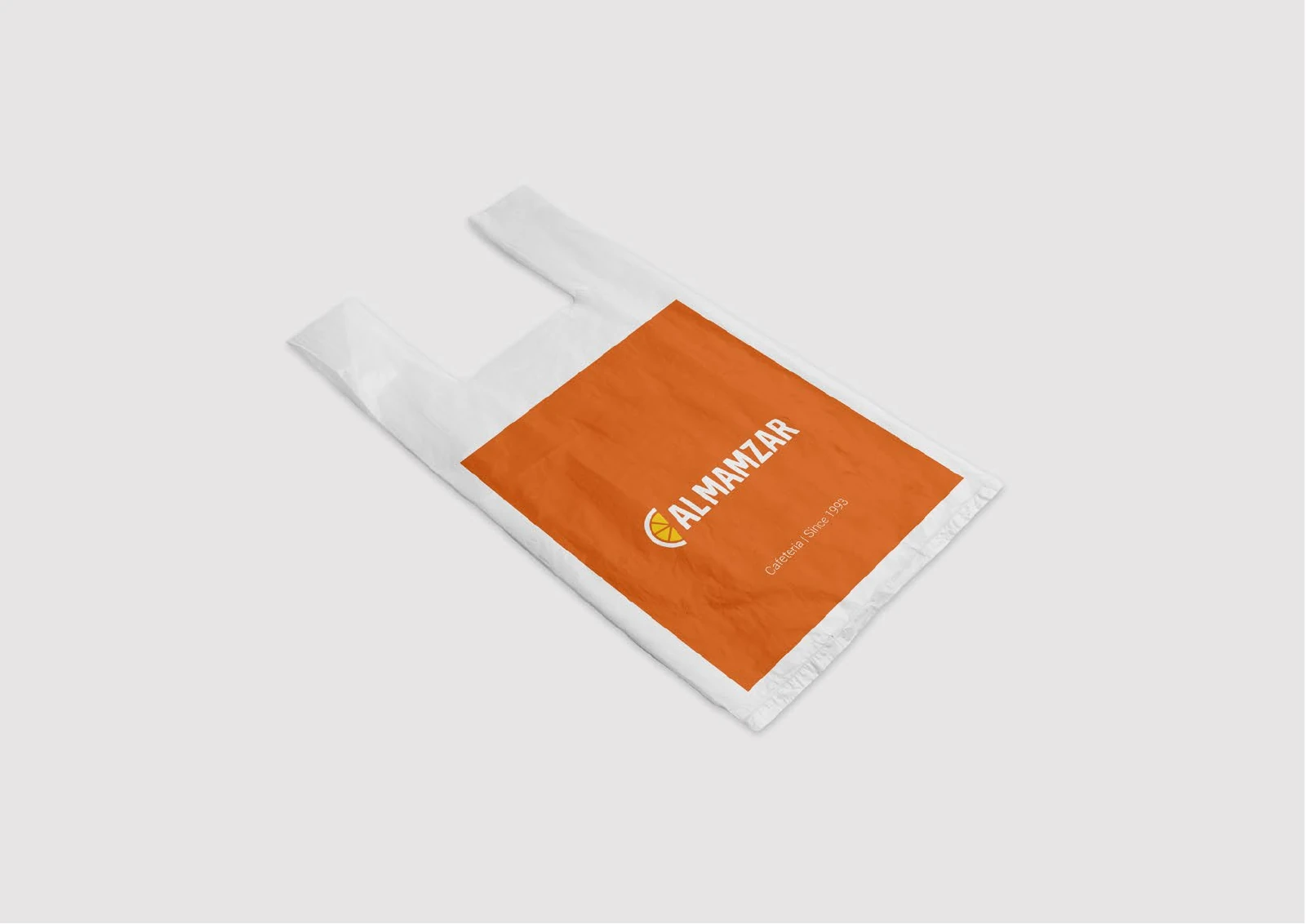 Al Mamzar: Printed carry bag